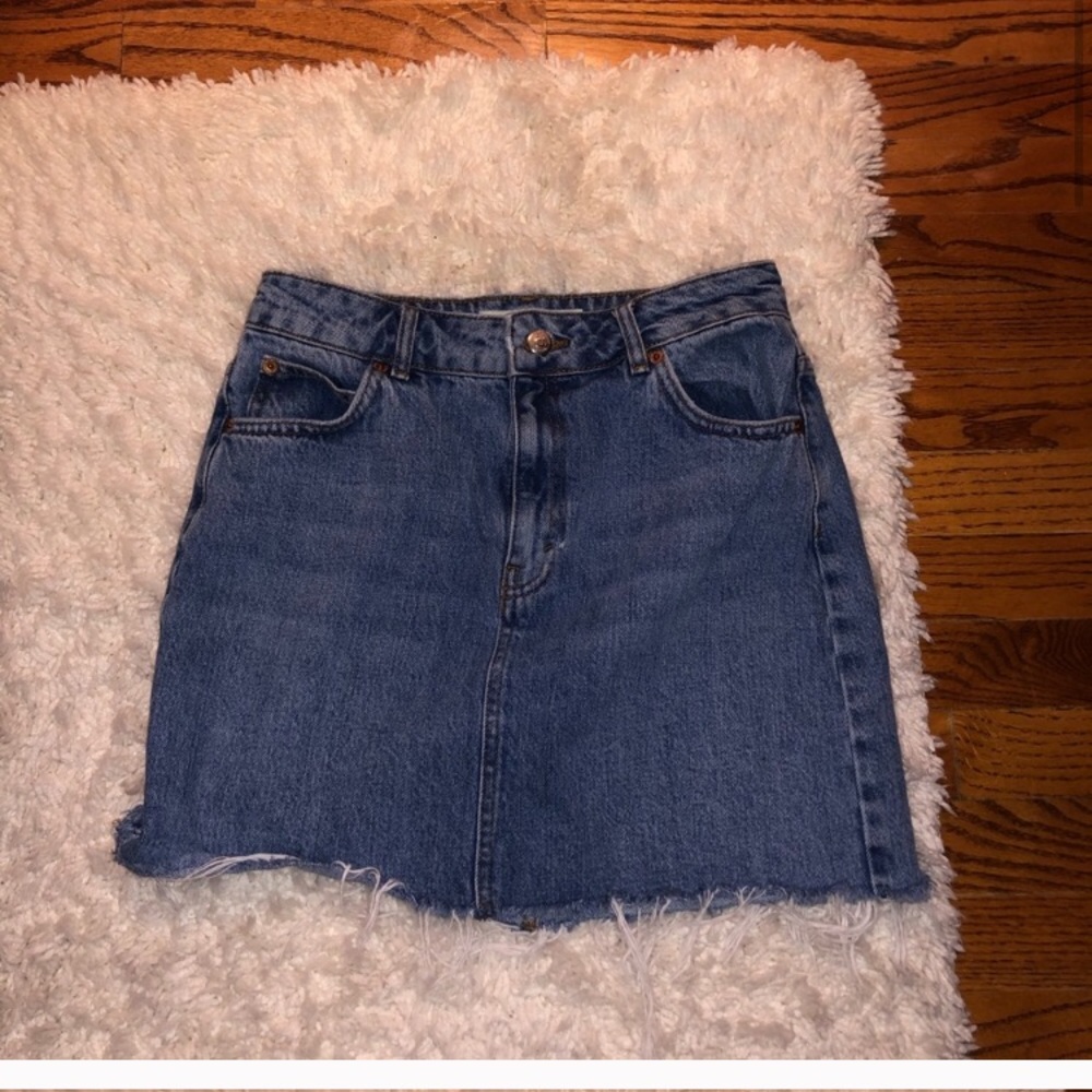 TOPSHOP Denim Frayed Mini Skirt